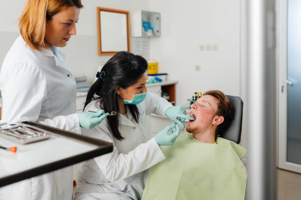 Best Emergency Dentist for Knocked-Out Tooth in K I Sawyer, MI